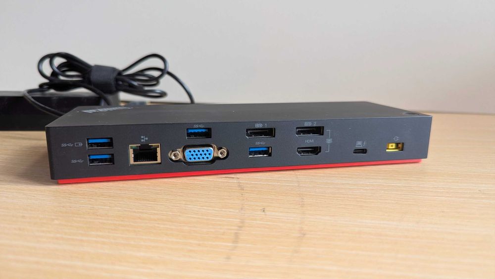 Док станція Lenovo ThinkPad Thunderbolt 3 Dock з кабелем та блоком живлення