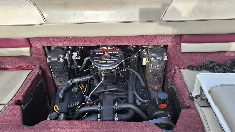 Maxum 2000 SCL Cabinado | Pronto a Navegar | Documentação em Dia