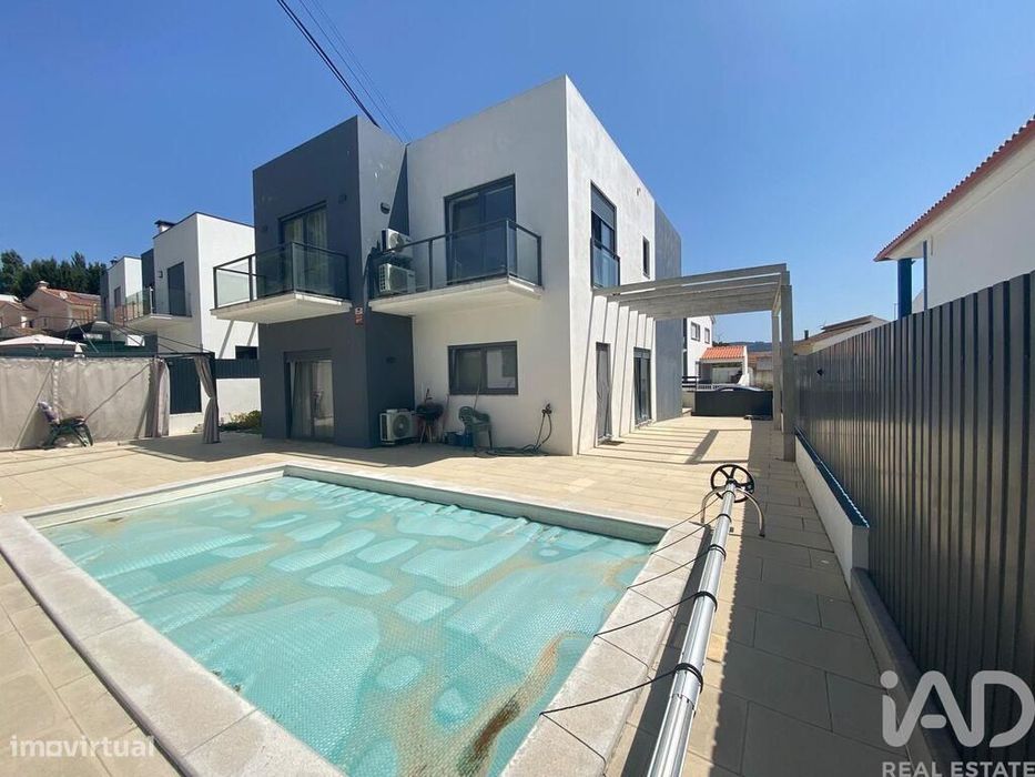Casa / Villa T3 em A dos Francos de 163,1 m2