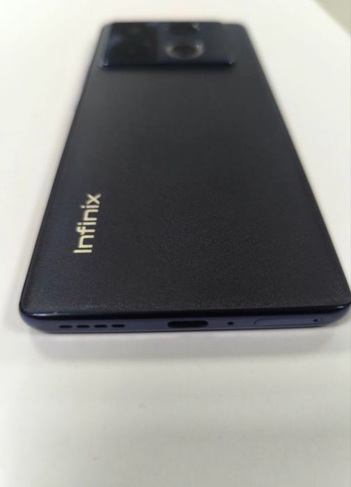 Infinix note 40 8/128