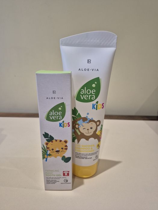 Набір для дітей зубна ГЕЛЬ-ПАСТА ТА ШАМПУНЬ-кондиціонер виробник Німеч