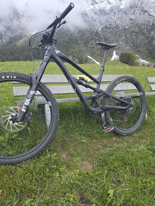 YT Capra 29" | Fox | SRAM | Enduro / All Mountain | Gotowy do jazdy
Na