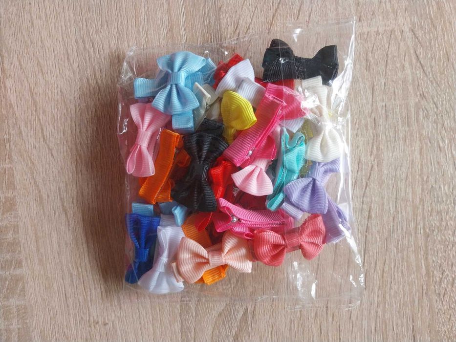 kolorowe spinki do włosów