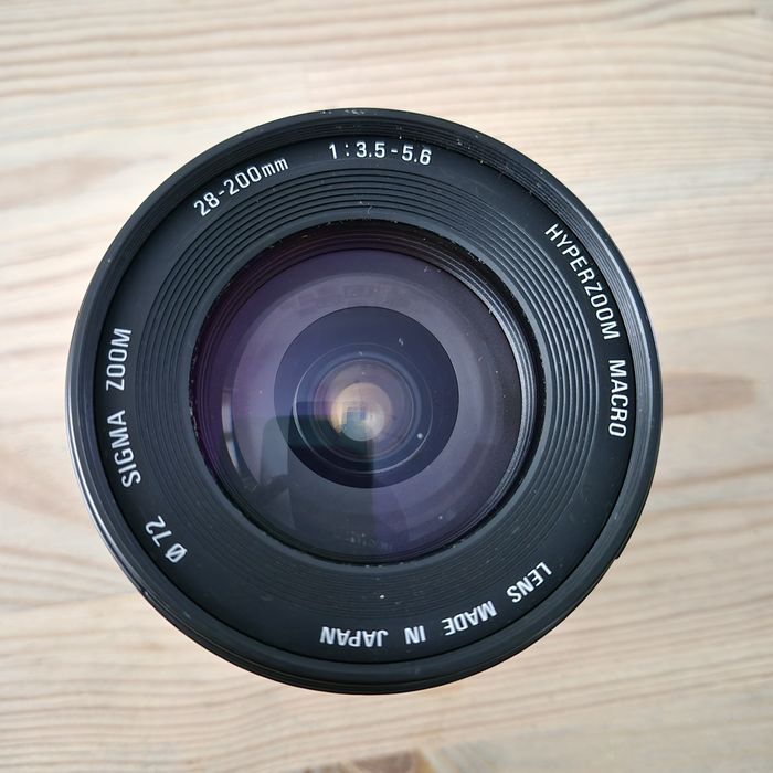 Sigma 28-200mm f/3.5-5.6 Hyperzoom Macro Aspherical IF ( Canon)