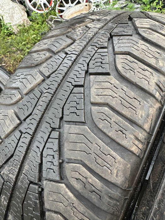 Зимние автомобильные шины uniroyal 205\55r16