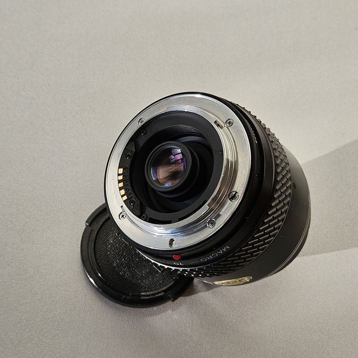 Об'єктив Tokina AF SD 28-70mm f/3.5-4.5