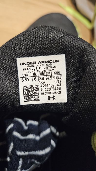 Buty Under Armour Jet '21  rozm. 39