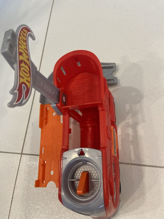 Hot wheels samochód