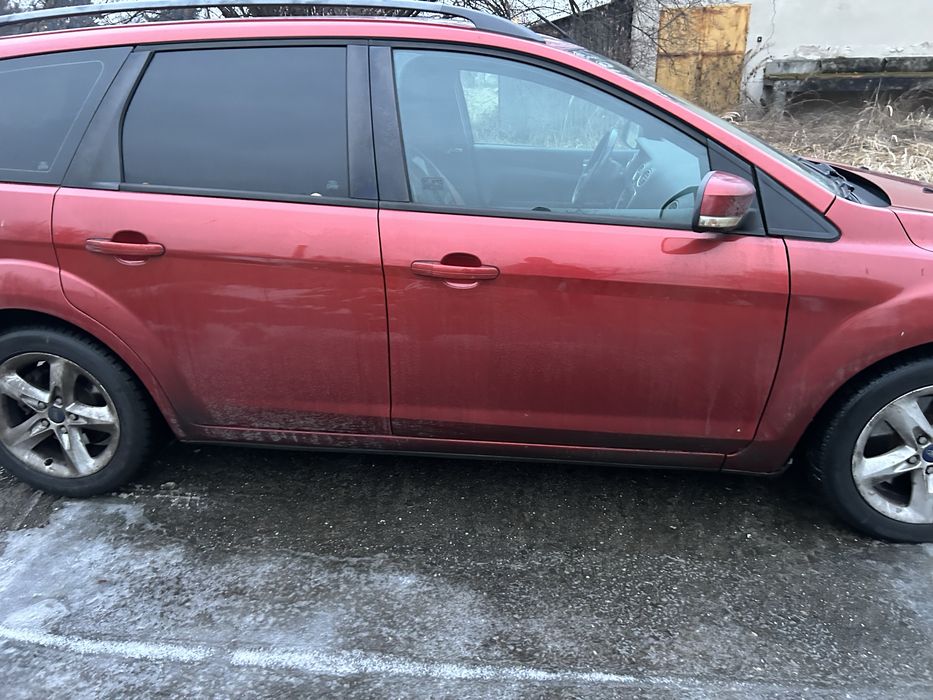 Zderzak maska lampa przod focus II lift kolor A4
