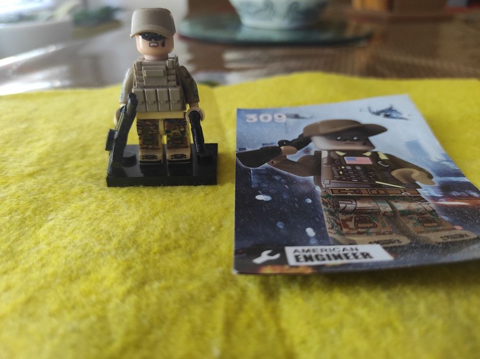 мининабор-бустерпак из серии LEGO