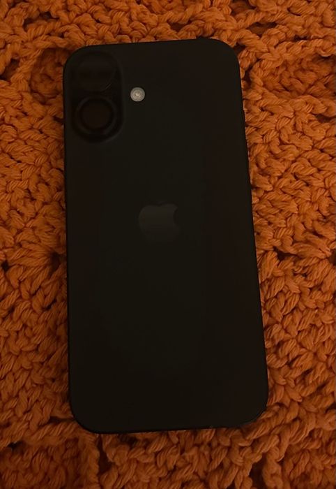 iPhone 16 como novo