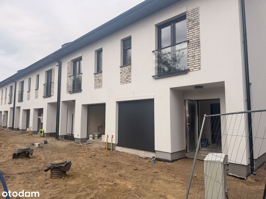 Środkowy segment 115m2 z garażem ul.Hallera