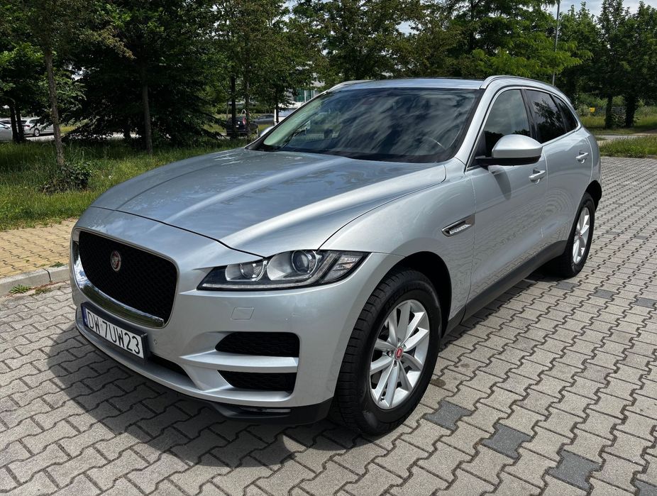 Jaguar F-Pace Jaguar F-Pace 2.0 163KM E-Performance Prestige 168571KM Manual Pełny S