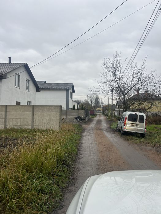 Продаж земельної ділянки 5 соток .