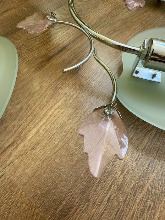 Стельова люстра у стилі модерн