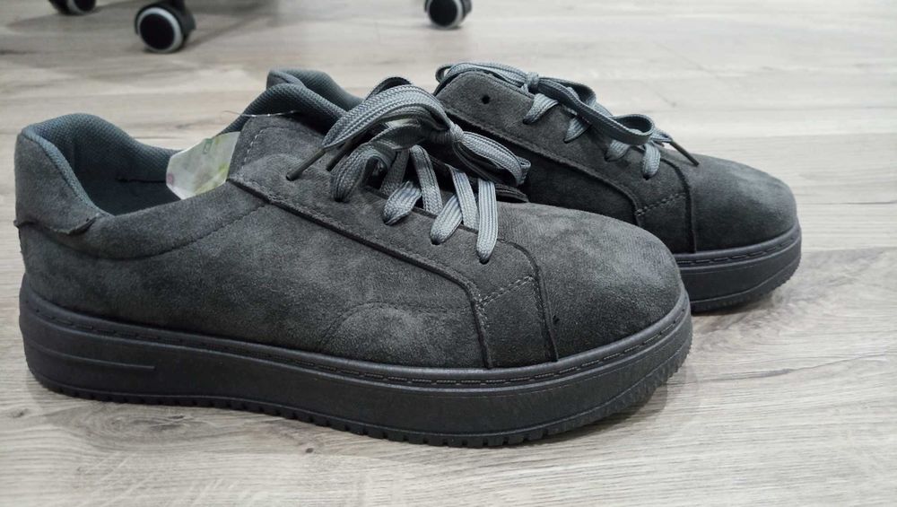 Szare buty/sneakersy