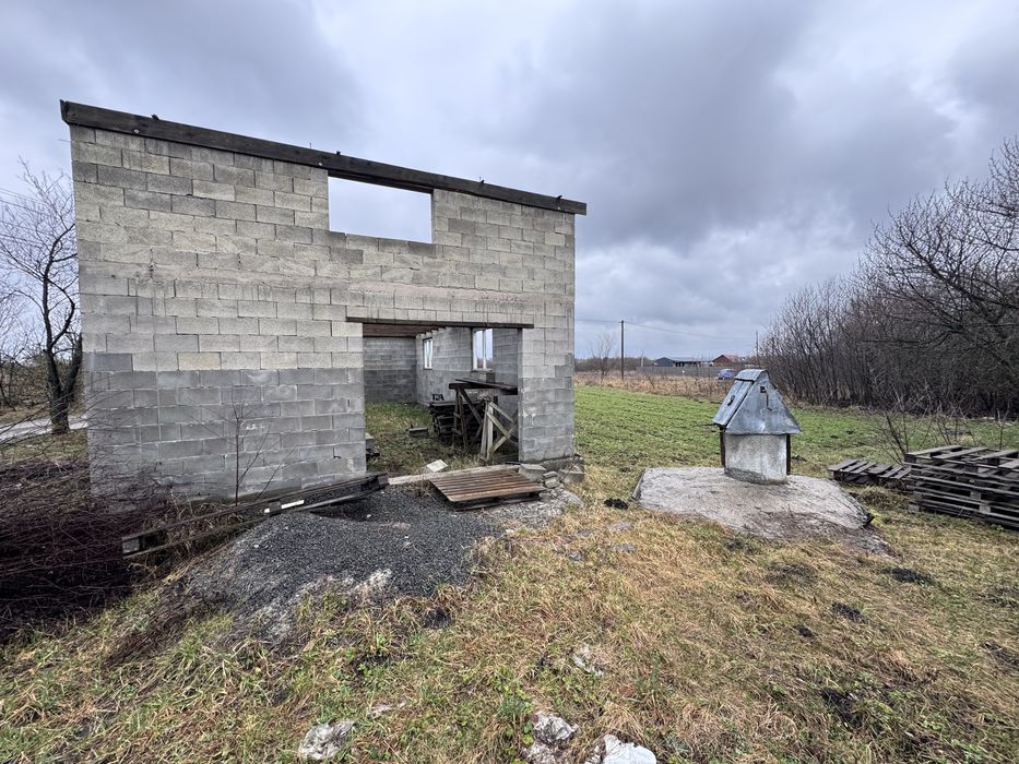 Продам ділянку з недобудовою, Книжківці