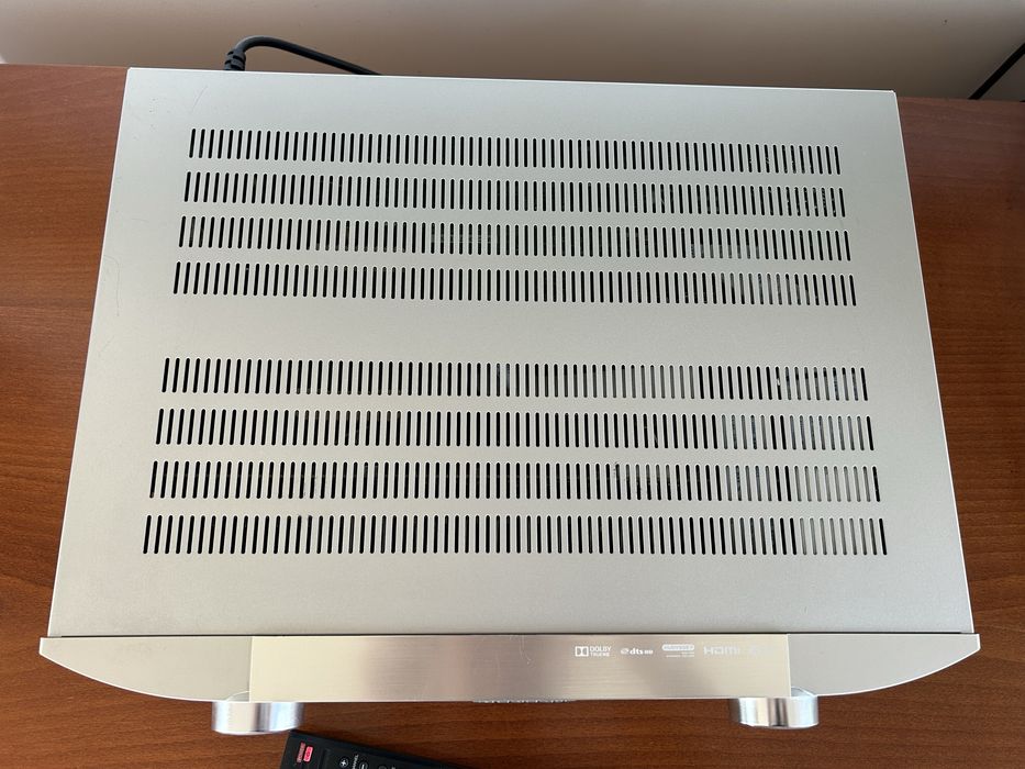 Marantz NR1504 amplituner