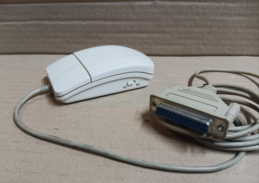 Mysz kulkowa IBM PC XT AT Macintosh 128K 512K Plus SE Classic DB25
