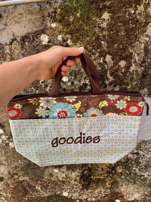 Lancheira isotérmica nova