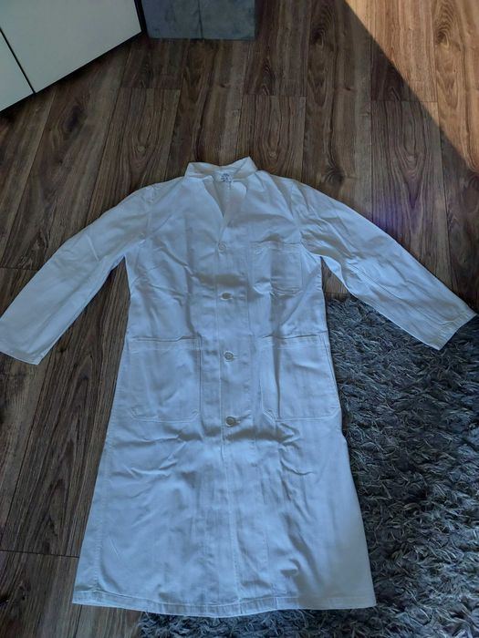 Fartuch biały z długim rękawem, rozm. L/XL