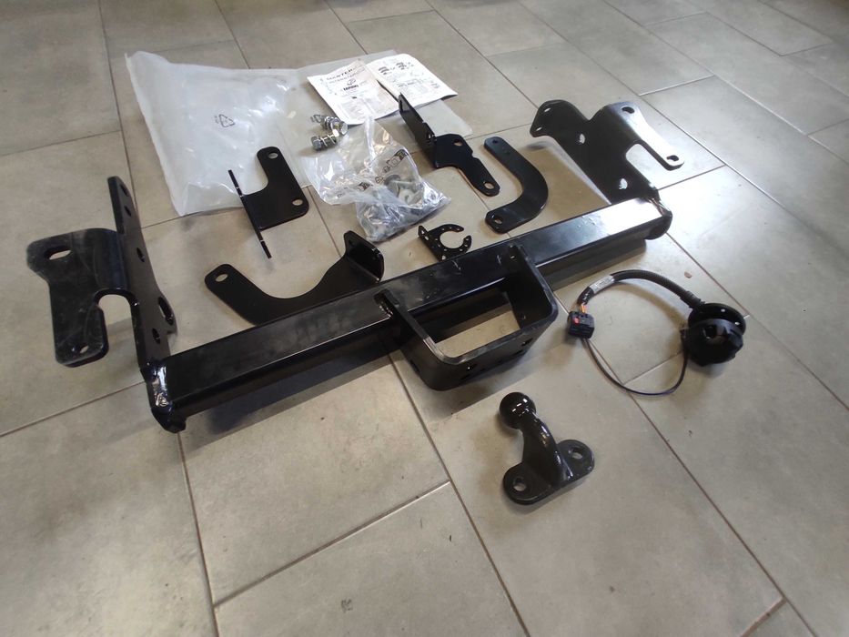 Nowy oryginalny Hak holowniczy Renault Master 24- Nissan Interstsr