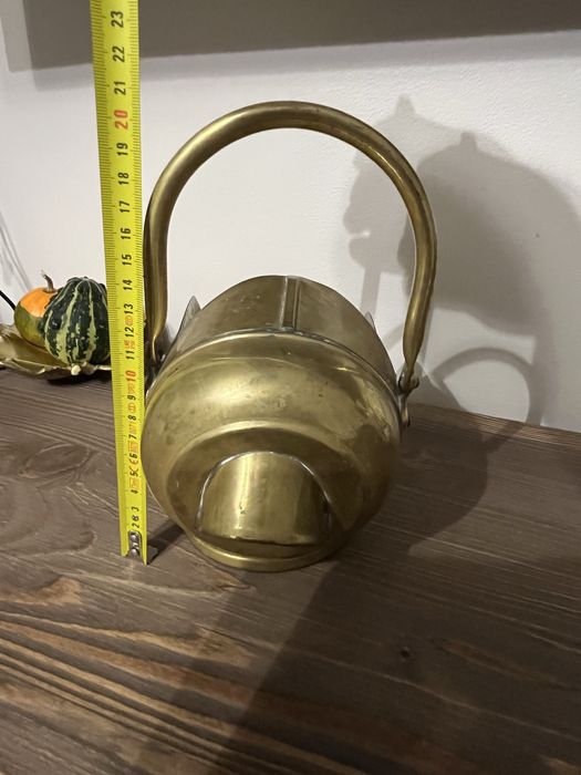 Stary dekoracyjny stojak na wino butelke mosiądz