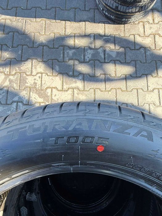 Opony letnie Bridgestone Turanza T005 225/55/18 z 2023 roku