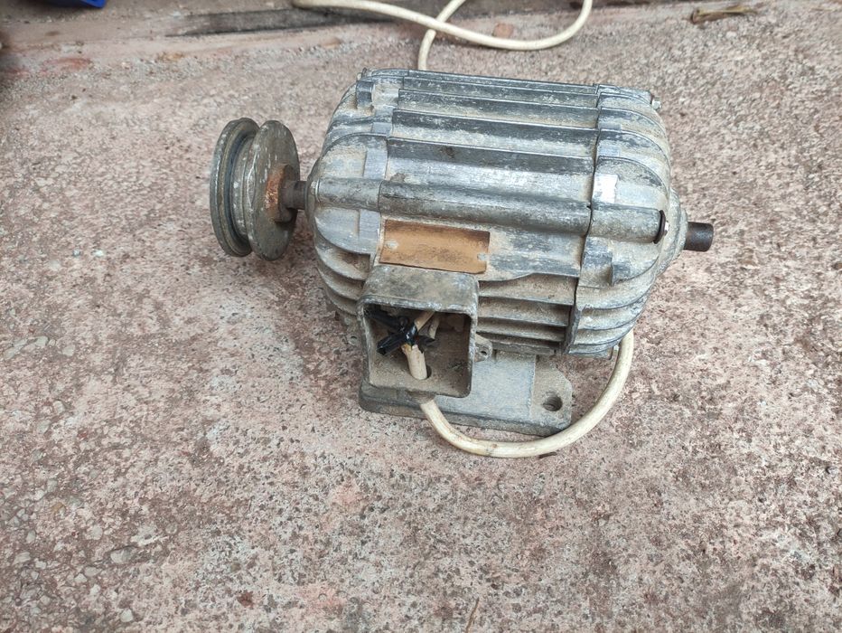 Електромотор 3 тис обертів, електродвигун