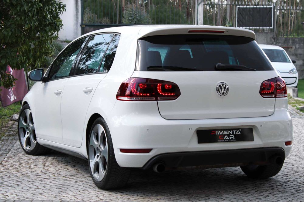 VW Golf 6 GTI DSG 2.0 TSI 211CV (229€/Mês)