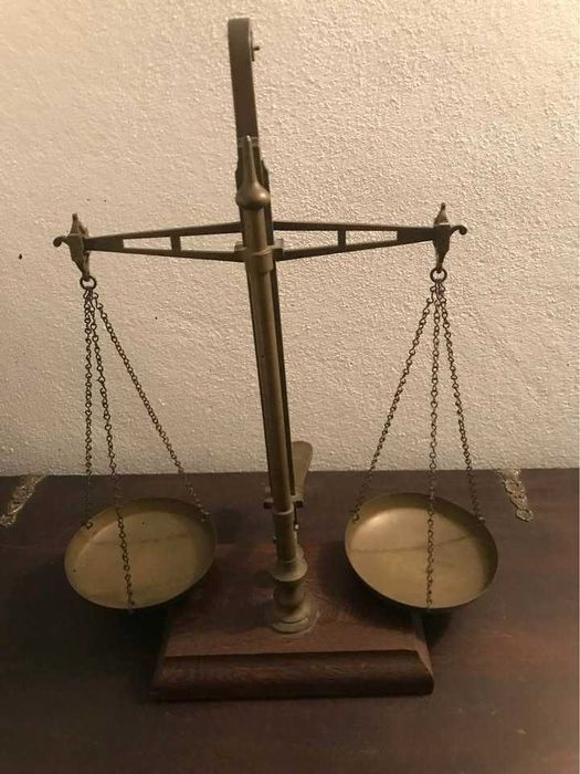 balança antiquíssima mais de 80 anos