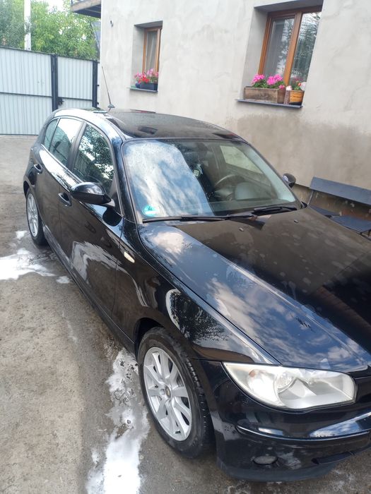 Продам BMW 1 Series 2005 року 1.6 бензин,механіка
E87