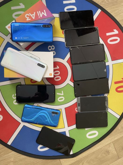 Продам телефони