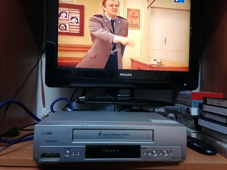Magnetowid VHS Clatronic VCR598 HI-FI stereo ( PHILIPS,FUNAI)