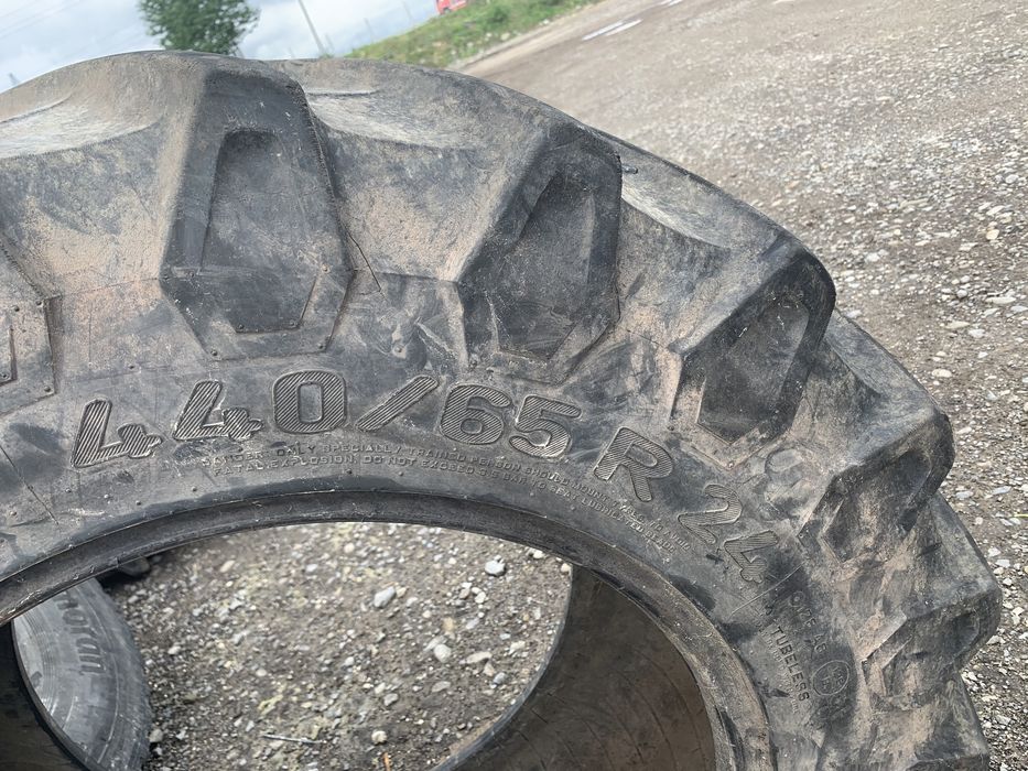 Шини  460/70r24(17,5R24)