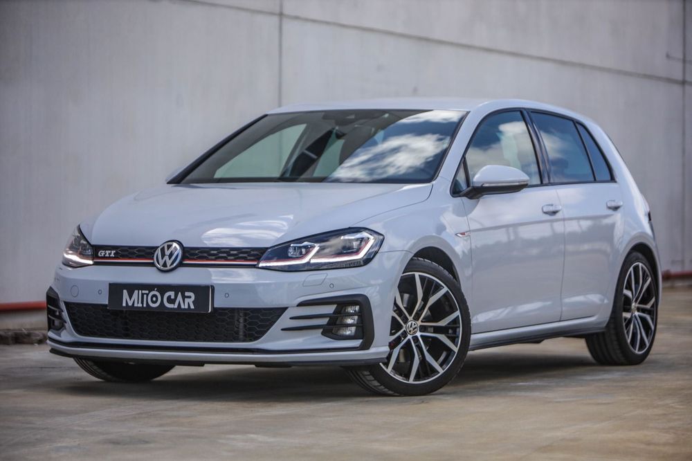VW Golf GTI Performance BlueMotion DSG