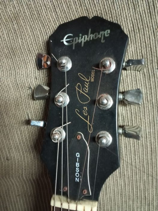 Guitarra elétrica bonita