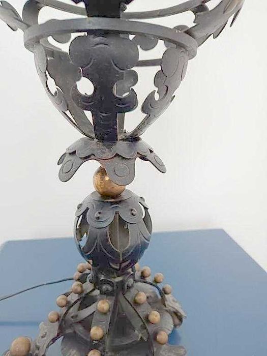 lampa z abażurem