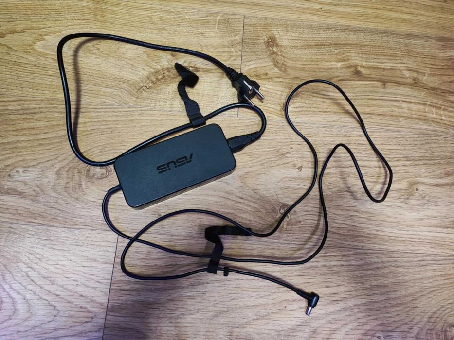 ASUS ROG Strix GL553VD – i7 / GTX 1050 / 32 GB RAM / 3× dysk (SSD+HDD)