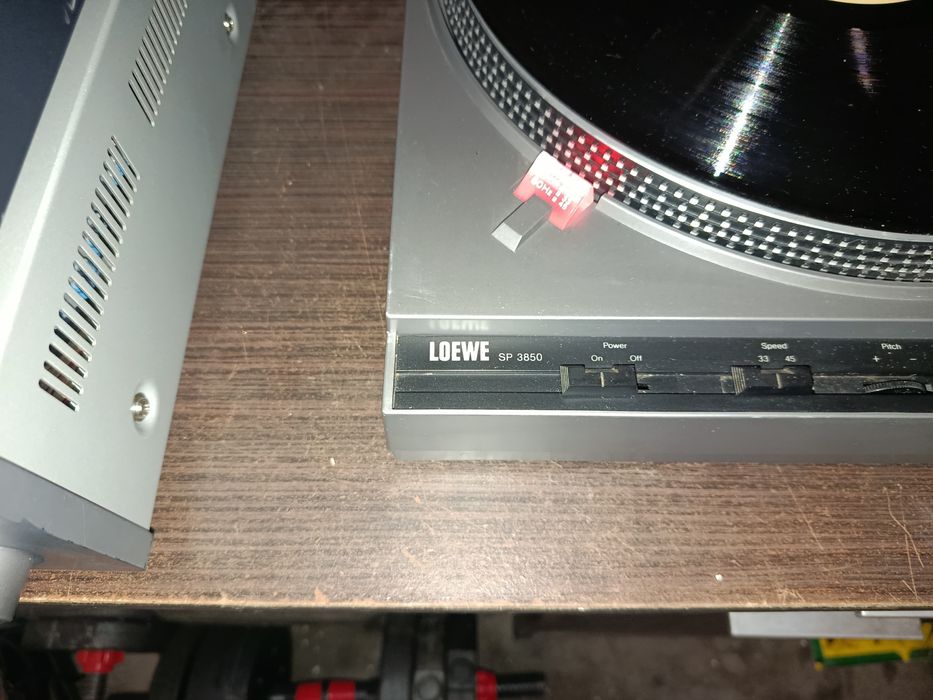 Gramofon loewe sp 3850
