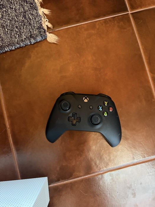 Vendo Xbox one 1tb