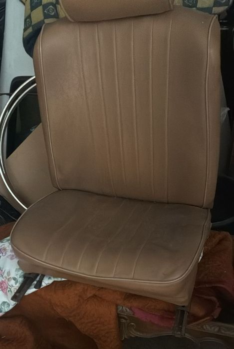 Bancos + Peças Renault 4L