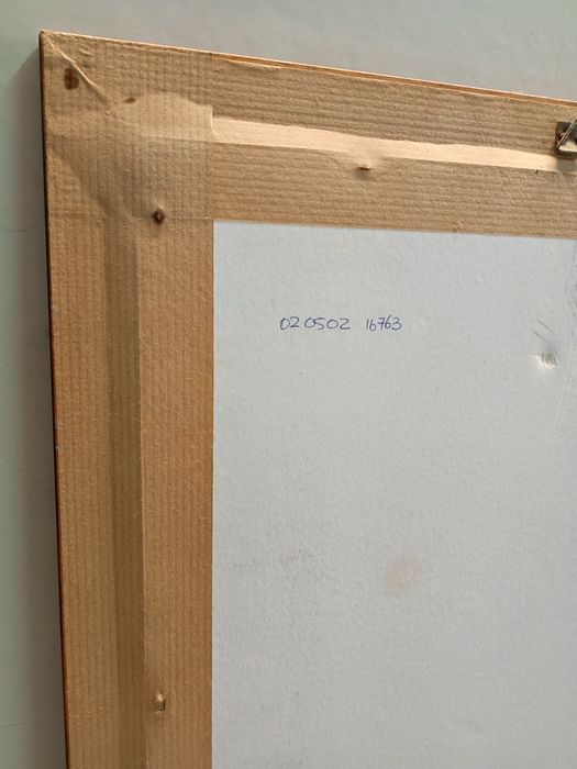 Quadro bordado em ponto cruz emoldurado em madeira, 46/36cm