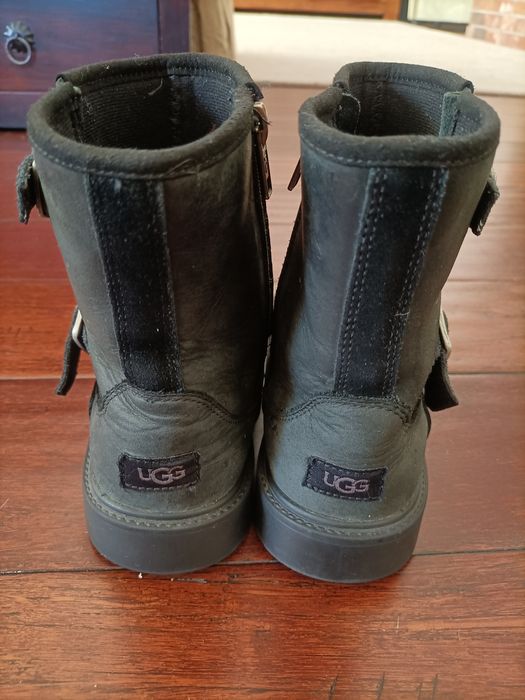 Buty zimowe, traperki UGG rozm. 35