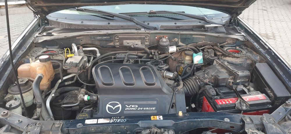 Продам Mazda Tribute