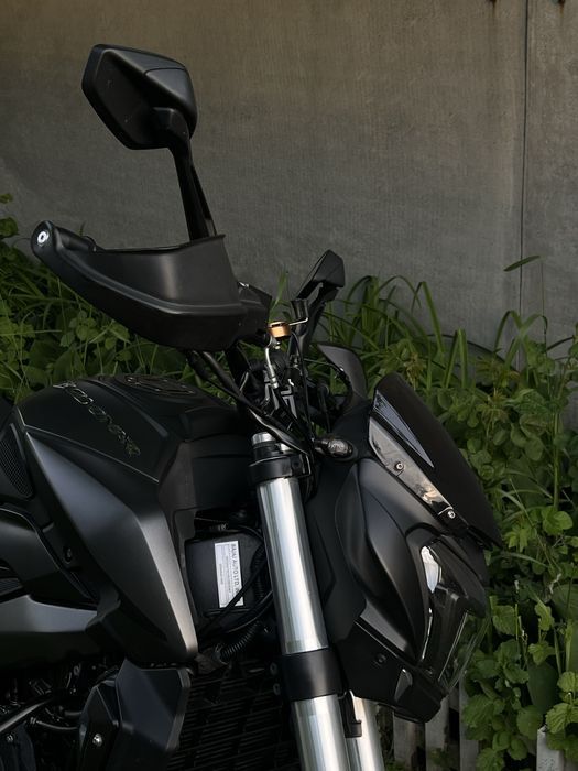 Bajaj Dominar 400UG