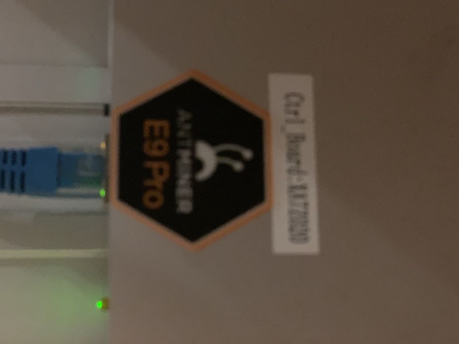 Koparka kryptowalut Bitmain Antminer E9 pro