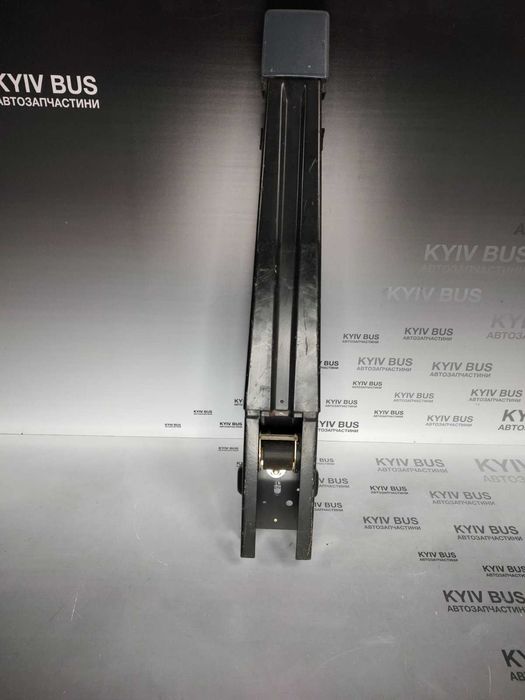 Стійка ременя безпеки пасажирська Спринтер 903