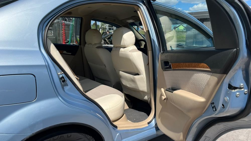 Продам автомобіль CHEVROLET AVEO
