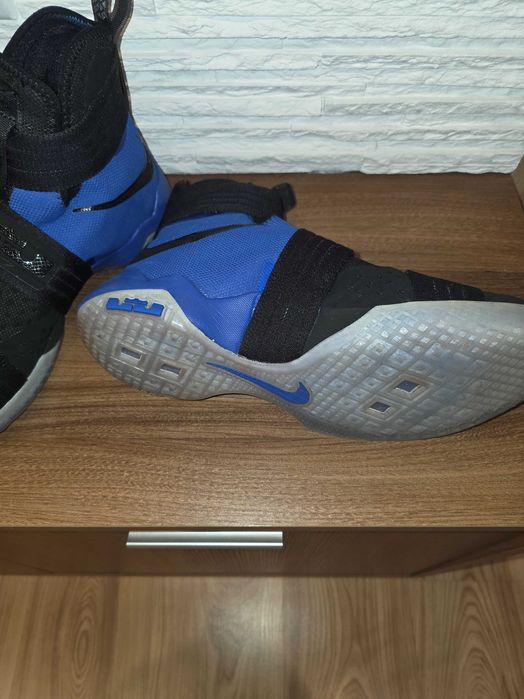 Buty Nike Air Lebron James 45